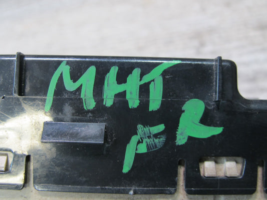 2003-2007 Hummer H2 Front Right Pass Side Door Window Switch