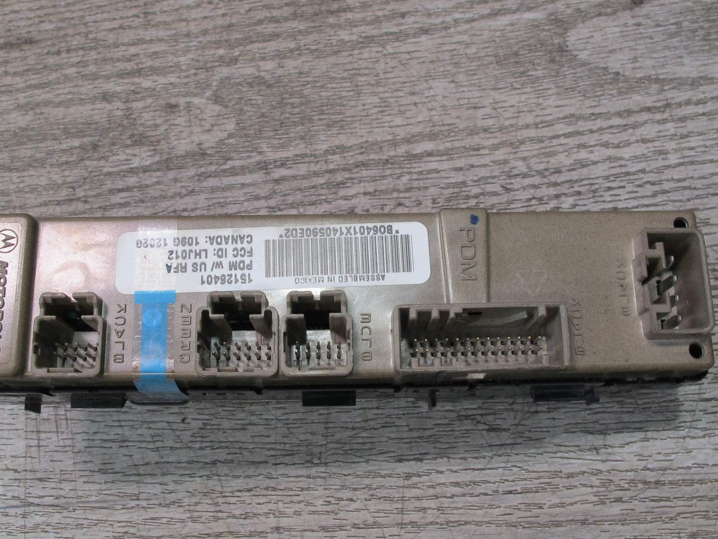 2003-2007 Hummer H2 Front Right Pass Side Door Window Switch