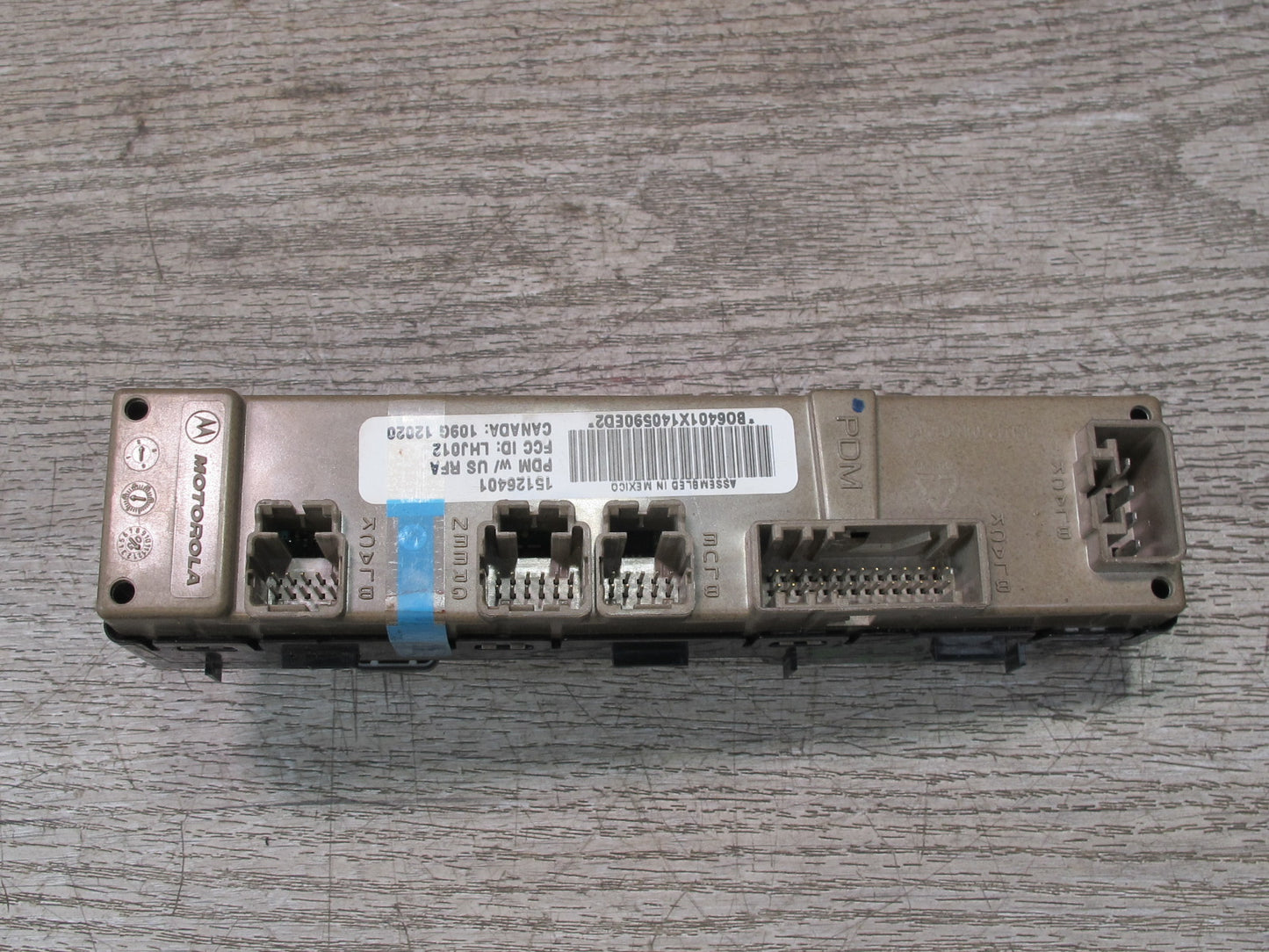 2003-2007 Hummer H2 Front Right Pass Side Door Window Switch