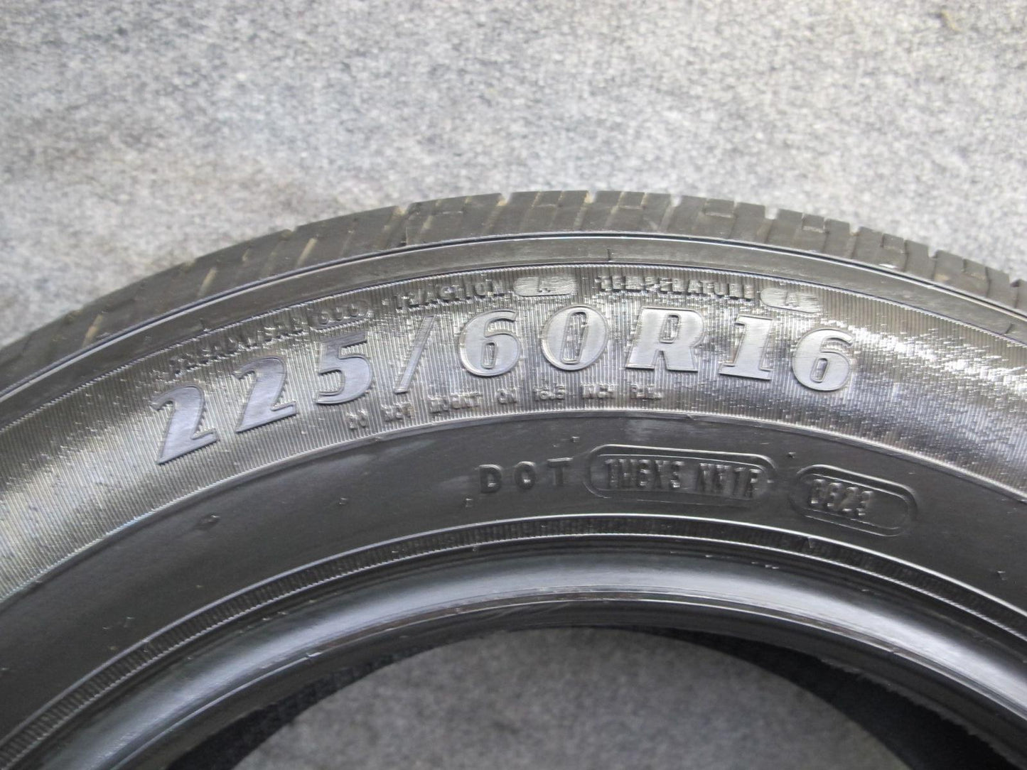 Goodyear Reliant ALL Season Tire 225/60 R16 98H 0623 9/32 Tread