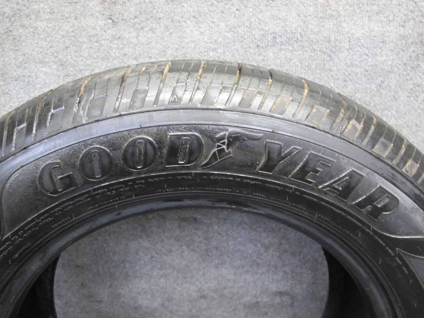 Goodyear Reliant ALL Season Tire 225/60 R16 98H 0623 9/32 Tread