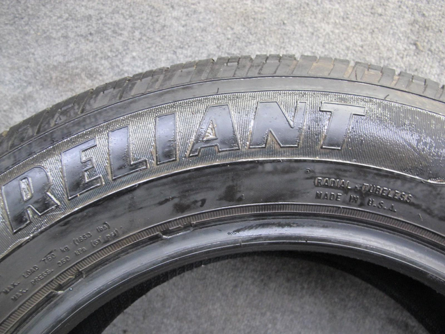 Goodyear Reliant ALL Season Tire 225/60 R16 98H 0623 9/32 Tread