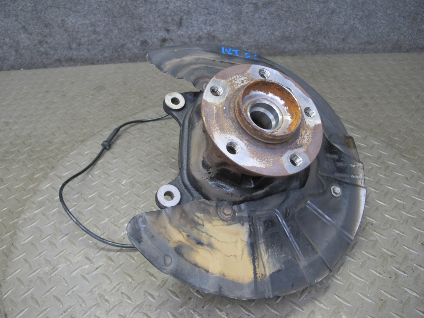 11-17 BMW F25 X3 AWD Front Right Spindle Knuckle Wheel Hub Bearing 6855954 OEM