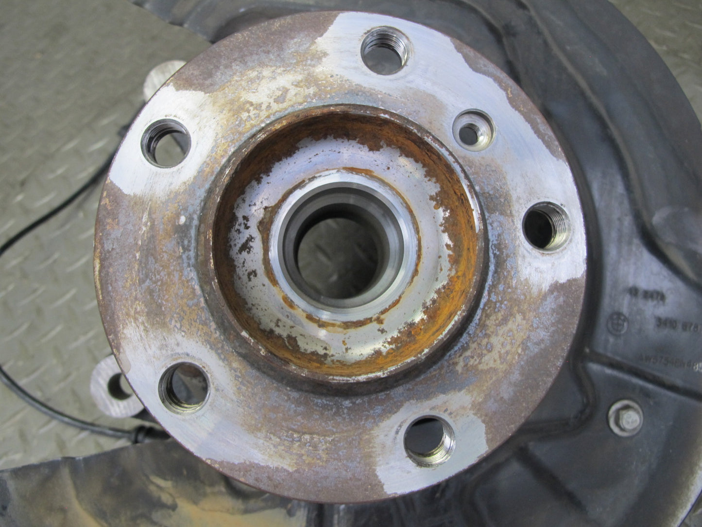 11-17 BMW F25 X3 AWD Front Right Spindle Knuckle Wheel Hub Bearing 6855954 OEM