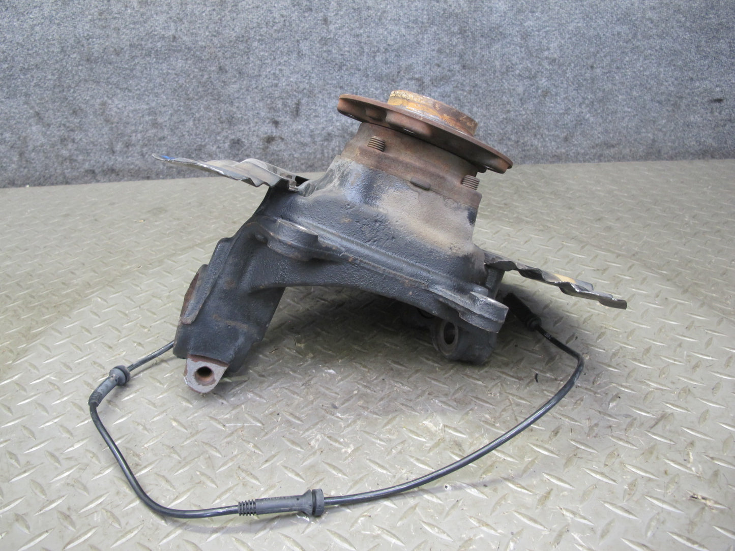 11-17 BMW F25 X3 AWD Front Right Spindle Knuckle Wheel Hub Bearing 6855954 OEM