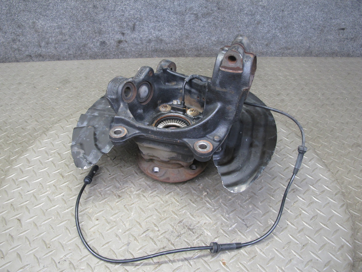 11-17 BMW F25 X3 AWD Front Right Spindle Knuckle Wheel Hub Bearing 6855954 OEM