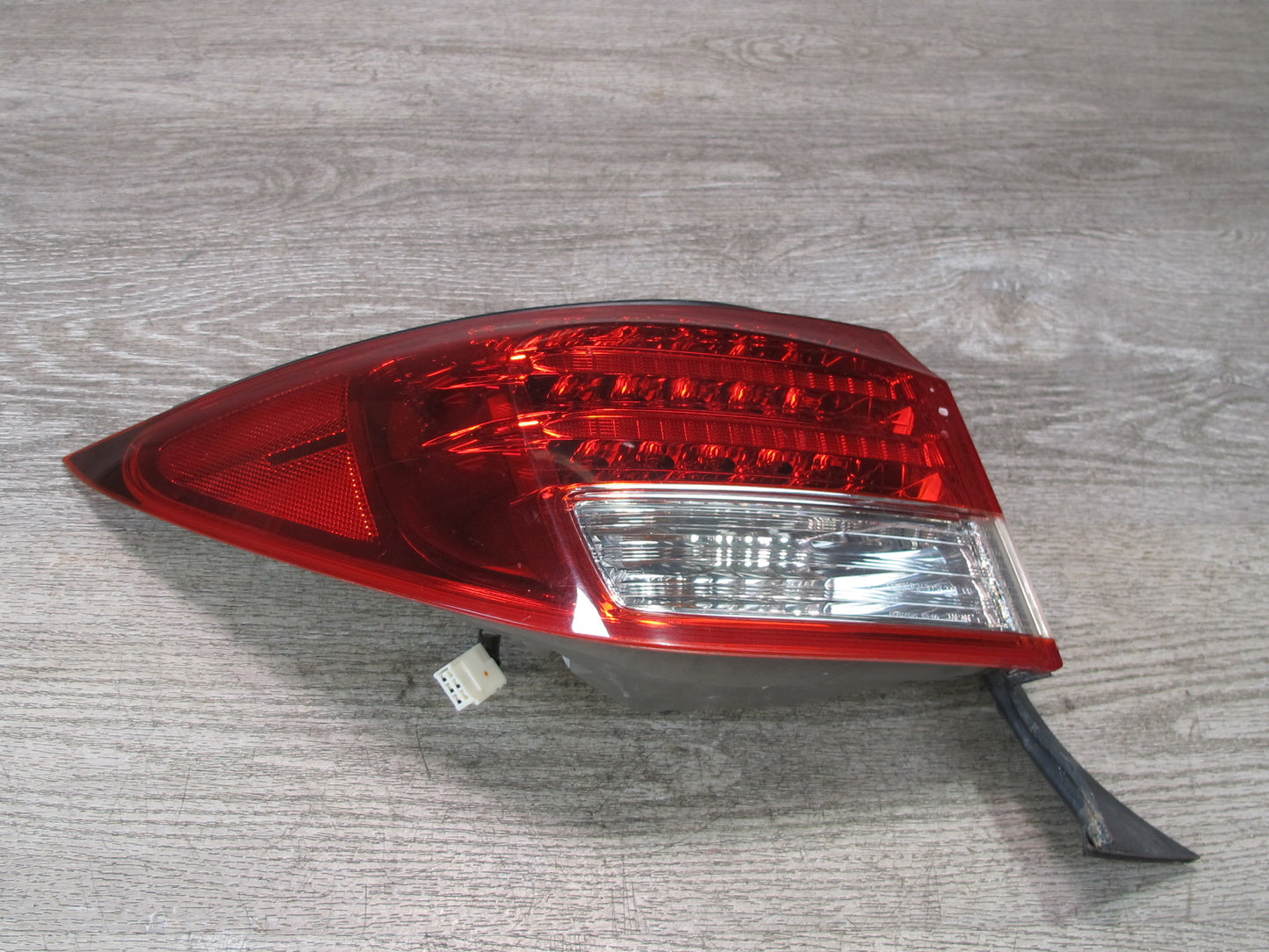10-13 Lexus IS350 IS250 Convertible Rear Left Side Outer Tail Light Lamp OEM