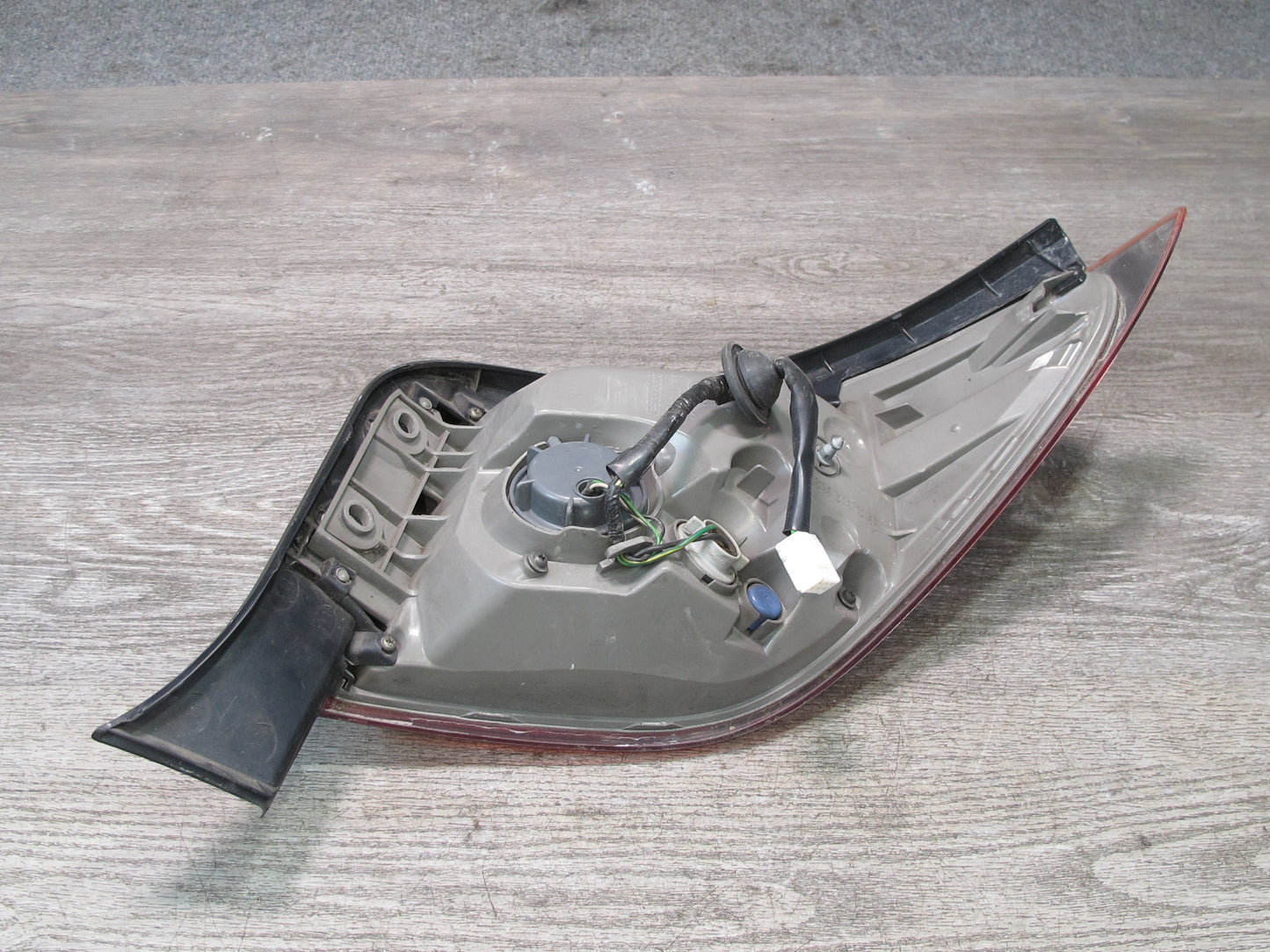 10-13 Lexus IS350 IS250 Convertible Rear Left Side Outer Tail Light Lamp OEM