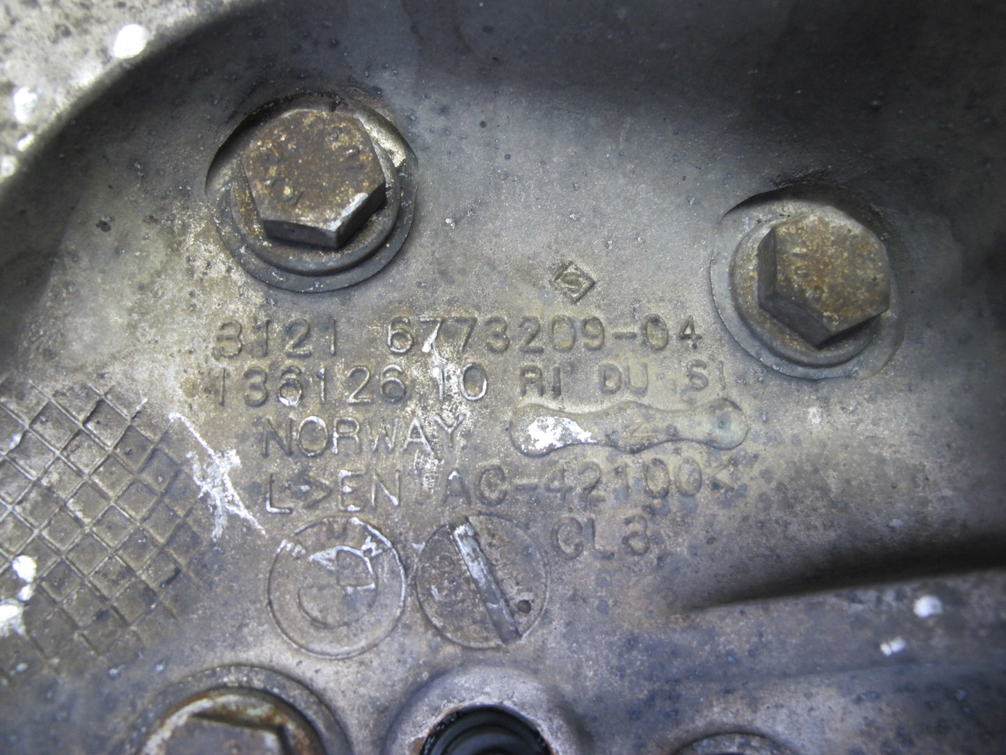 08-13 BMW E82 E88 135i RWD Front Left Spindle Knuckle Wheel Hub Bearing OEM