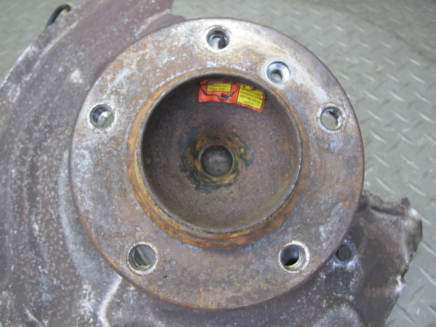 08-13 BMW E82 E88 135i RWD Front Left Spindle Knuckle Wheel Hub Bearing OEM