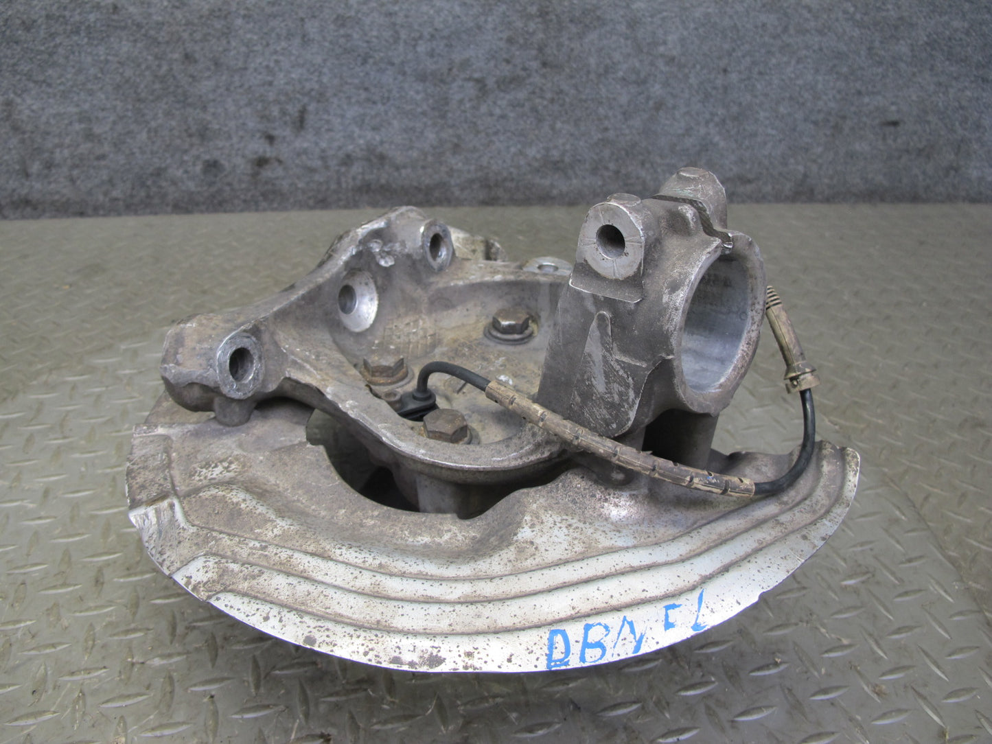 08-13 BMW E82 E88 135i RWD Front Left Spindle Knuckle Wheel Hub Bearing OEM