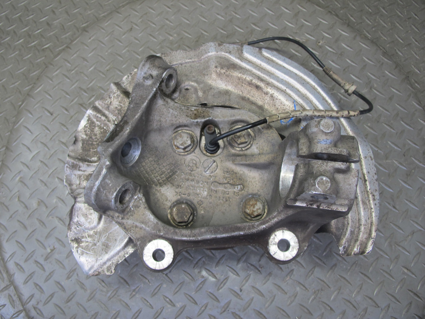 08-13 BMW E82 E88 135i RWD Front Righft Spindle Knuckle Wheel Hub Bearing OEM