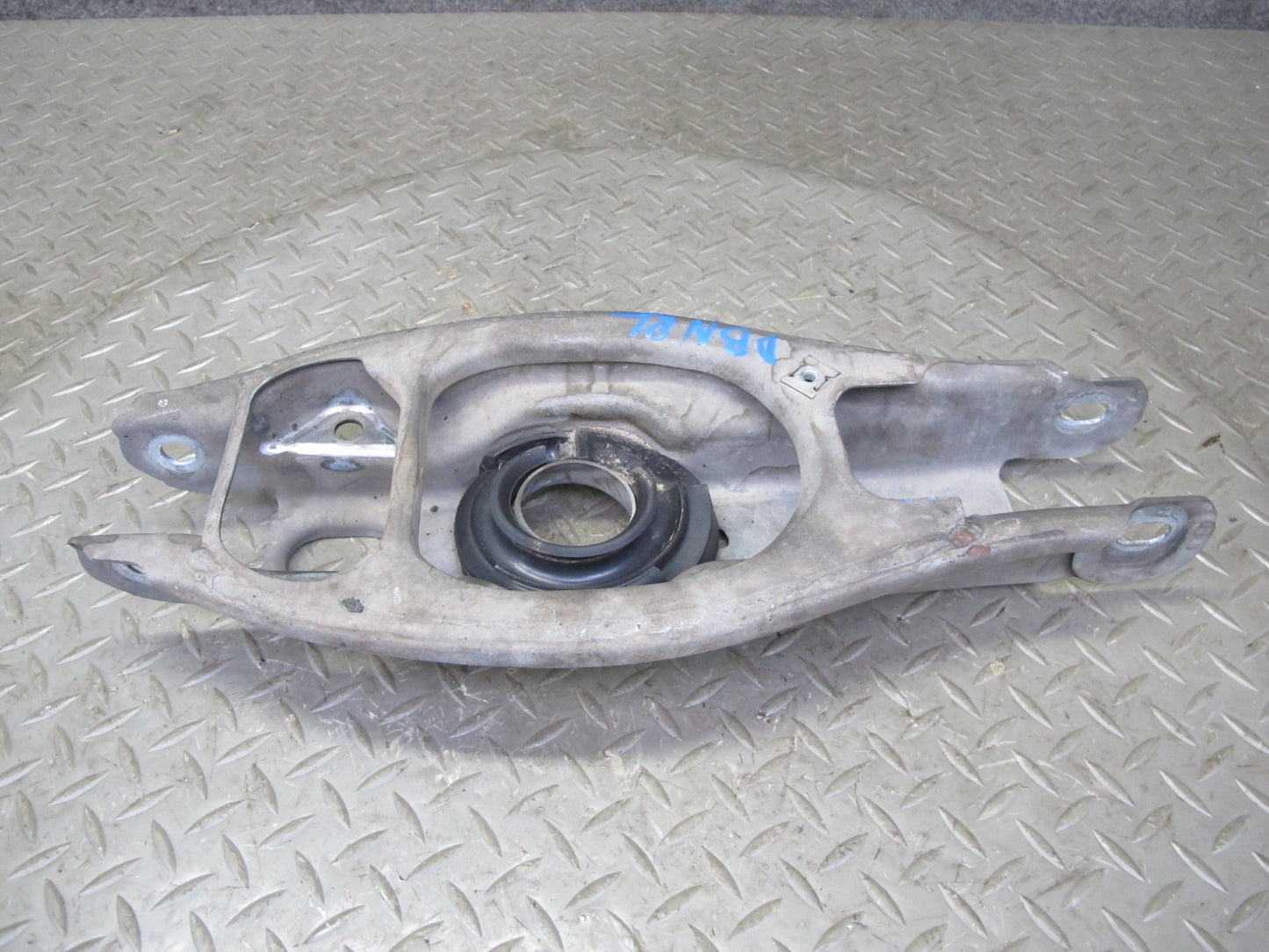 08-13 BMW E82 E88 135i Set of 5 Rear Left Suspension Control Arm OEM
