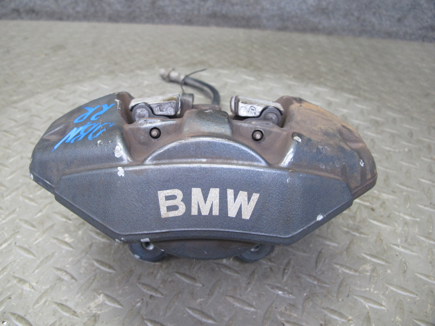 08-13 BMW E82 E88 135i RWD Set of 2 Rear Left & Right Brake Caliper Brembo OEM