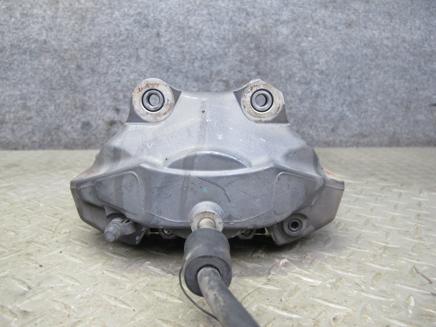 08-13 BMW E82 E88 135i RWD Set of 2 Rear Left & Right Brake Caliper Brembo OEM