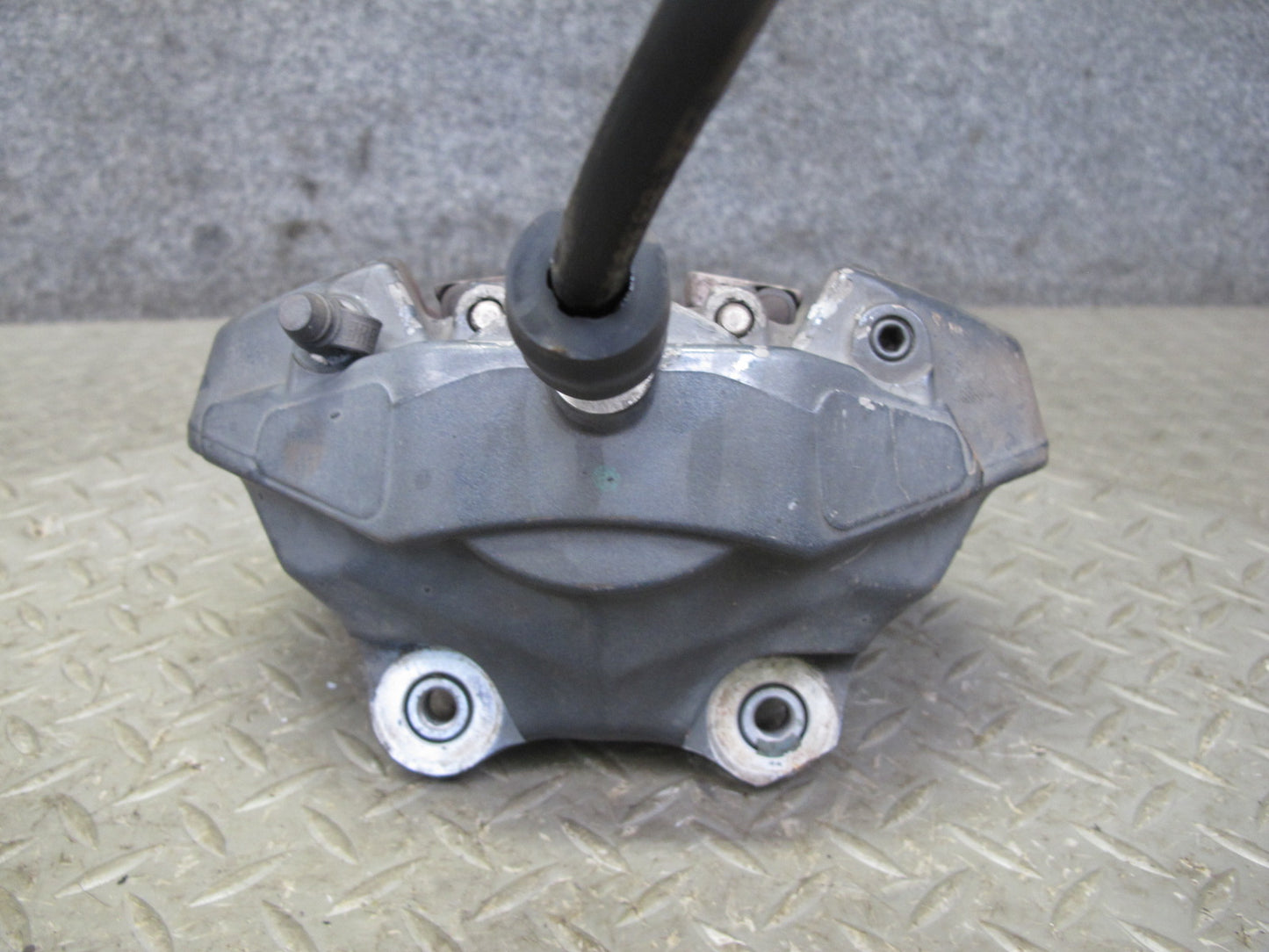 08-13 BMW E82 E88 135i RWD Set of 2 Rear Left & Right Brake Caliper Brembo OEM