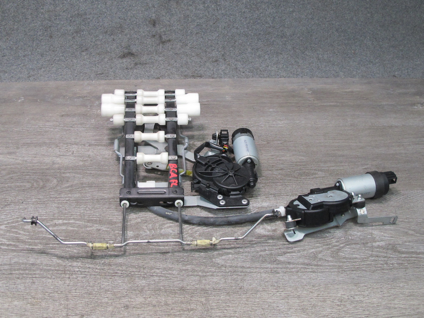 06-12 Bentley Continental Flying Spur Front Left Seat Motor Lumbar Control Set