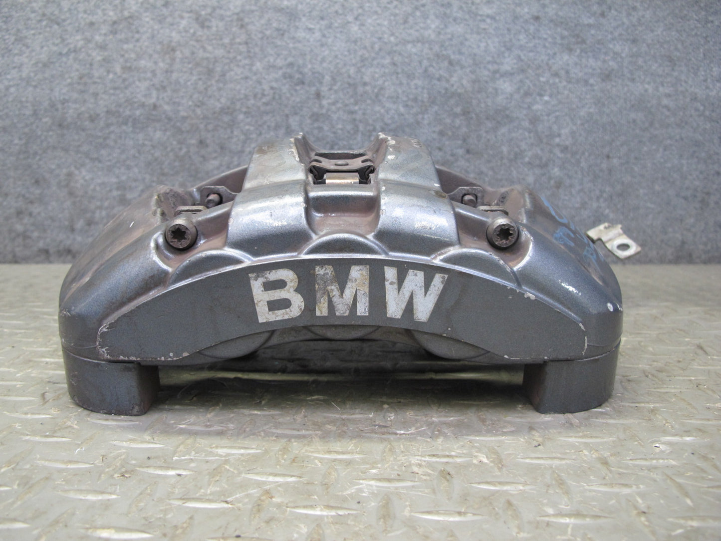 08-13 BMW E82 E88 135i RWD Set of 2 Front Left & Right Brake Caliper Brembo OEM