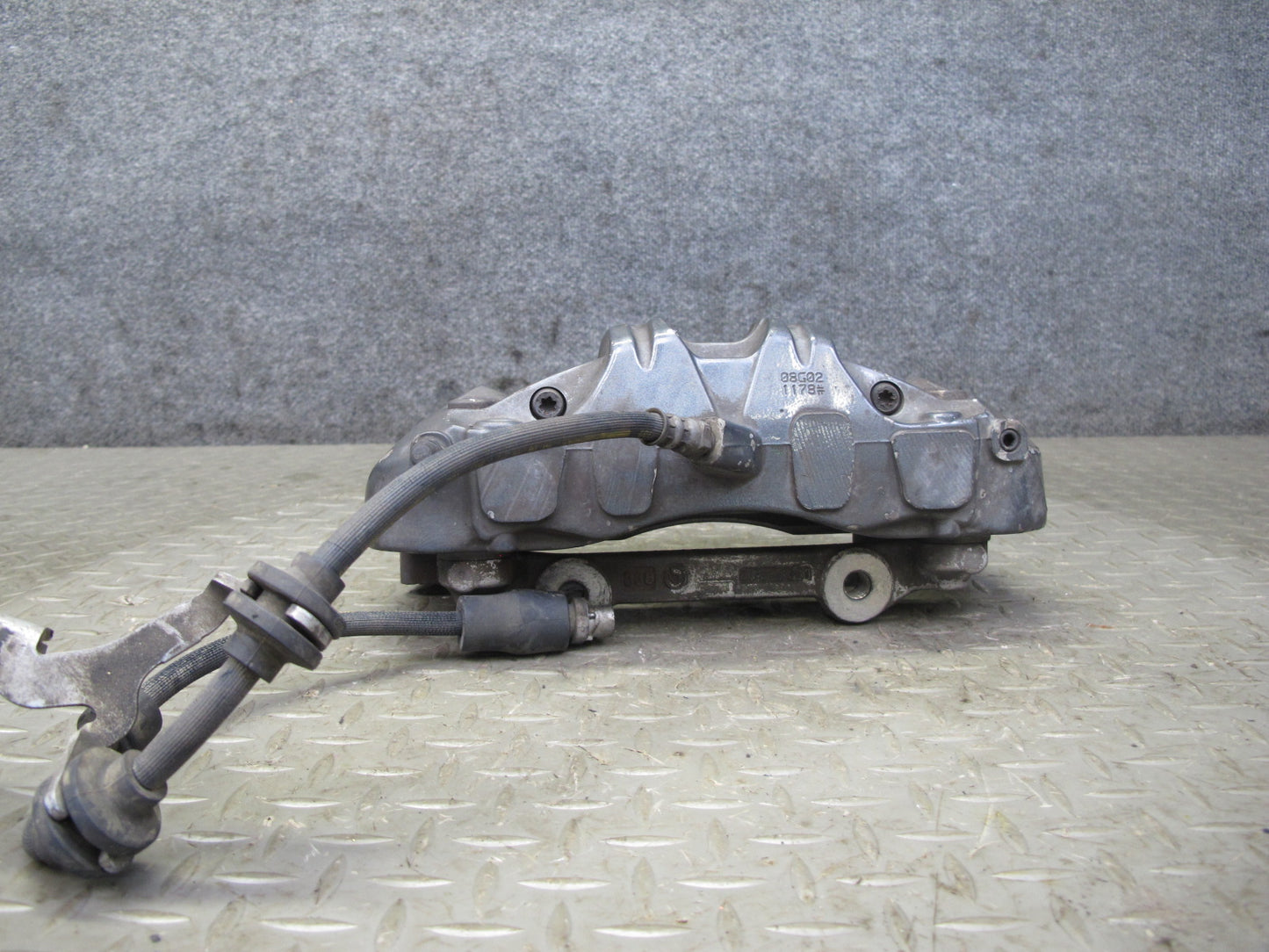 08-13 BMW E82 E88 135i RWD Set of 2 Front Left & Right Brake Caliper Brembo OEM