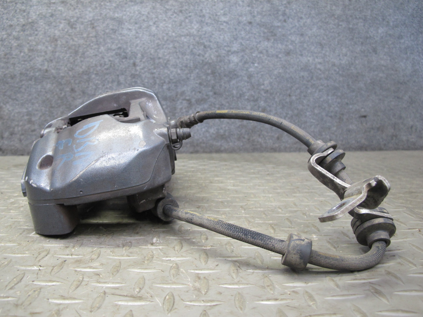 08-13 BMW E82 E88 135i RWD Set of 2 Front Left & Right Brake Caliper Brembo OEM