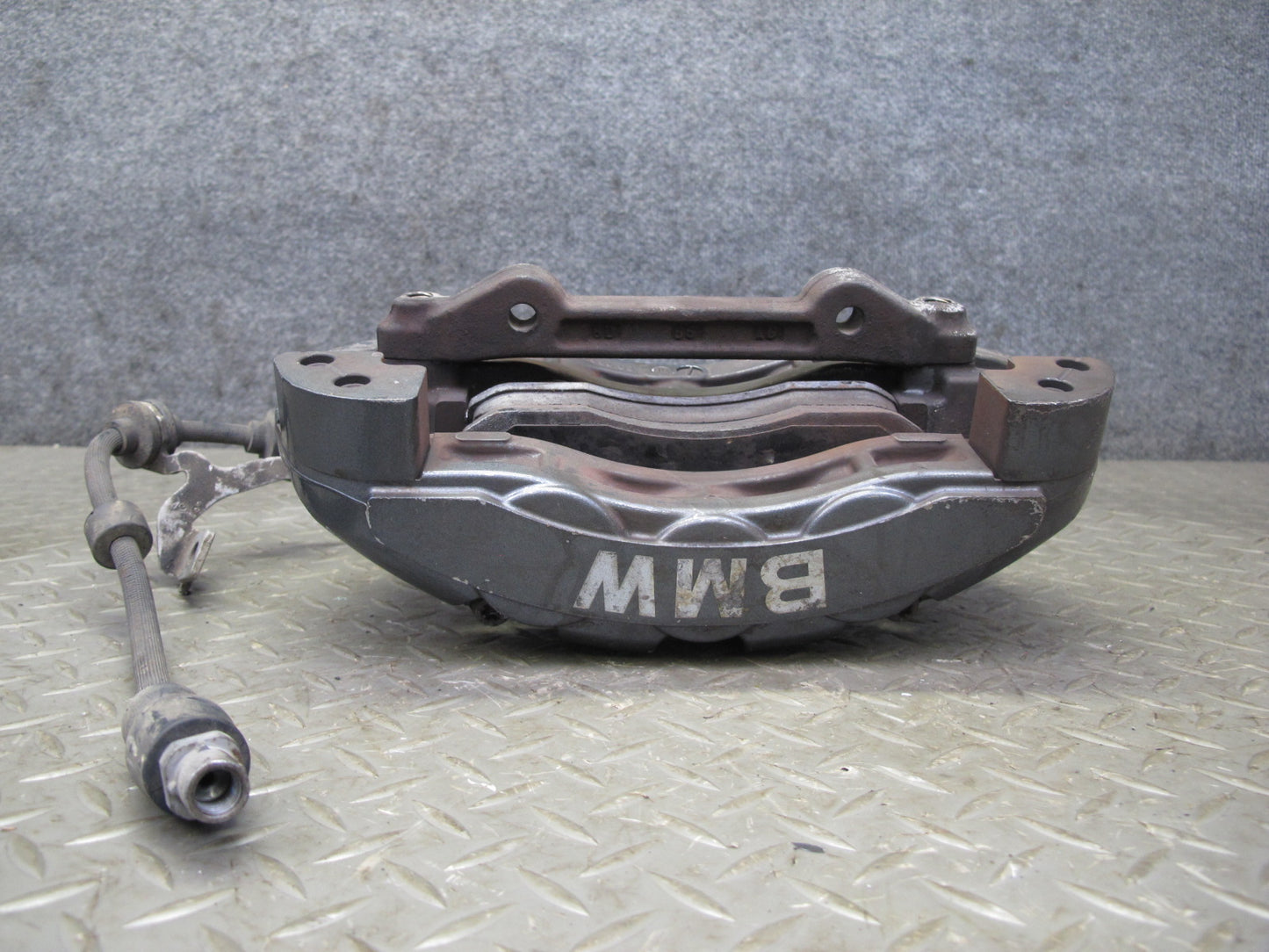 08-13 BMW E82 E88 135i RWD Set of 2 Front Left & Right Brake Caliper Brembo OEM