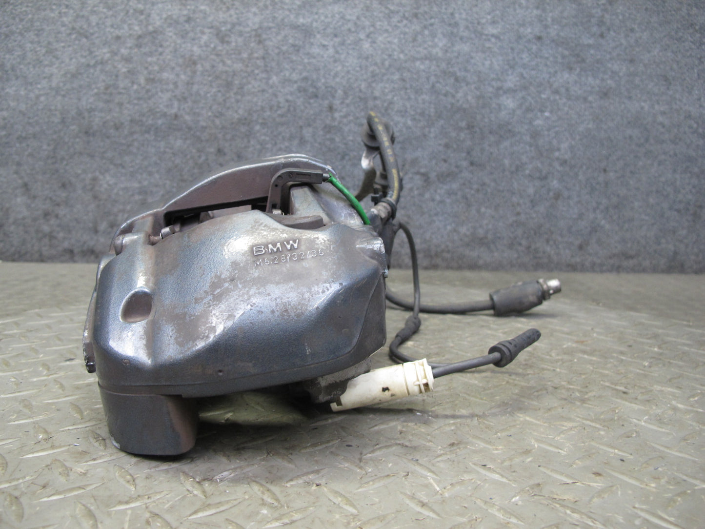 08-13 BMW E82 E88 135i RWD Set of 2 Front Left & Right Brake Caliper Brembo OEM