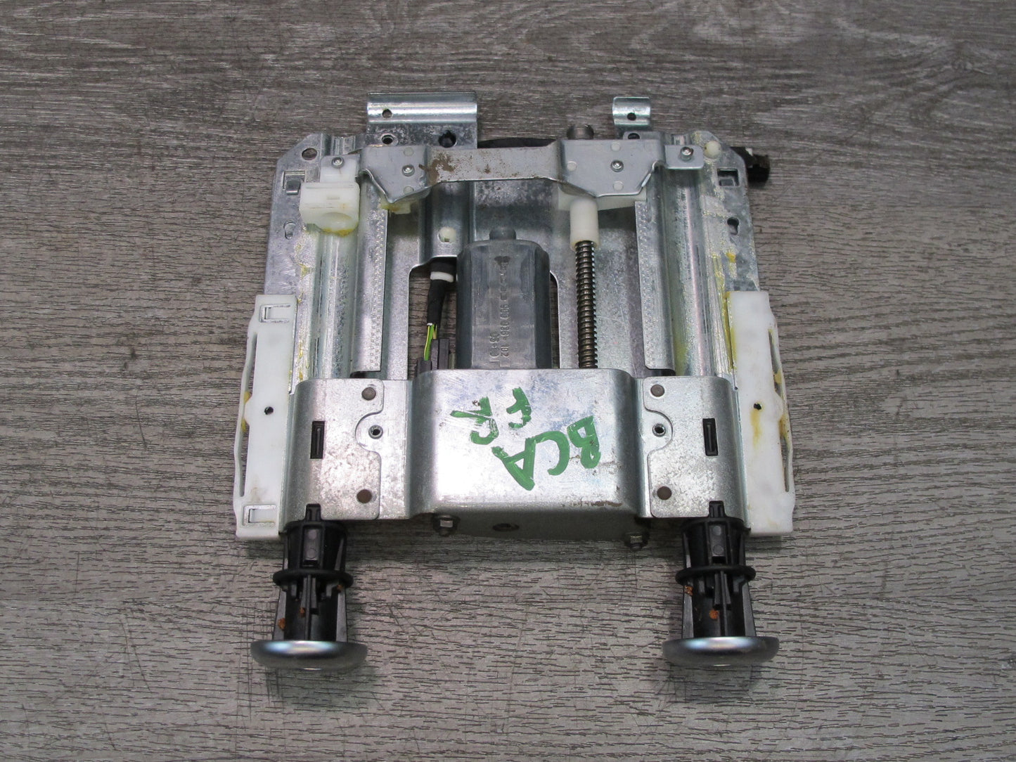 06-12 Bentley Continental Flying Spur Front Right Seat Motor Lumbar Control Set