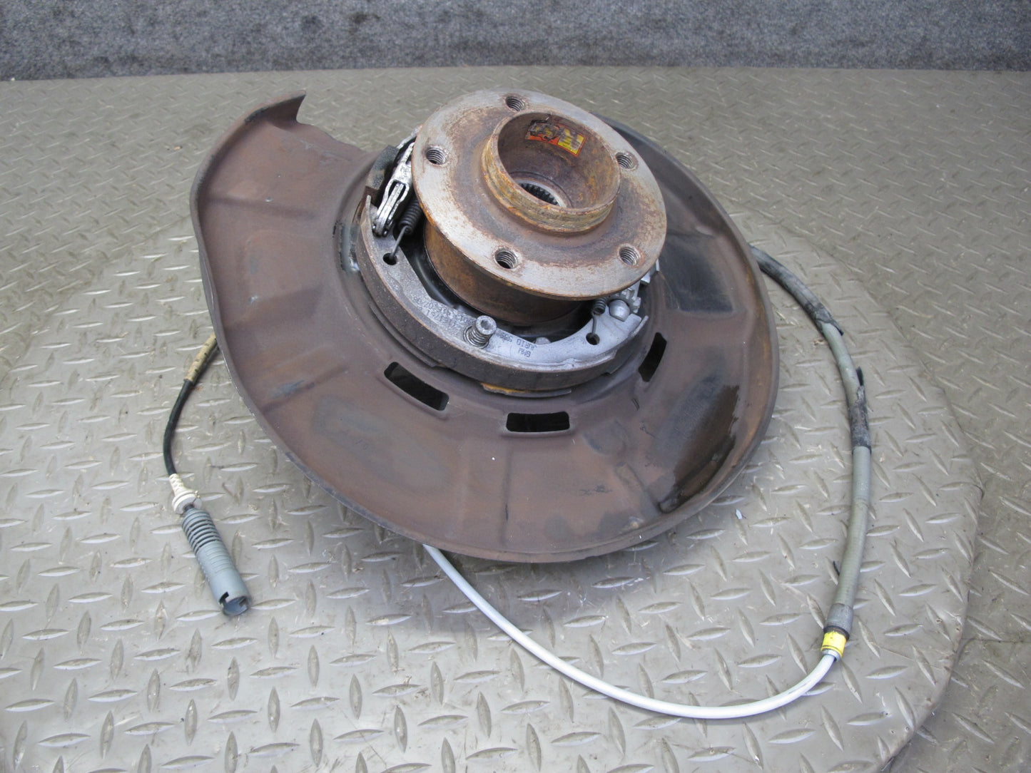 08-13 BMW E82 E88 135i RWD Rear Left Spindle Knuckle Wheel Hub Bearing OEM