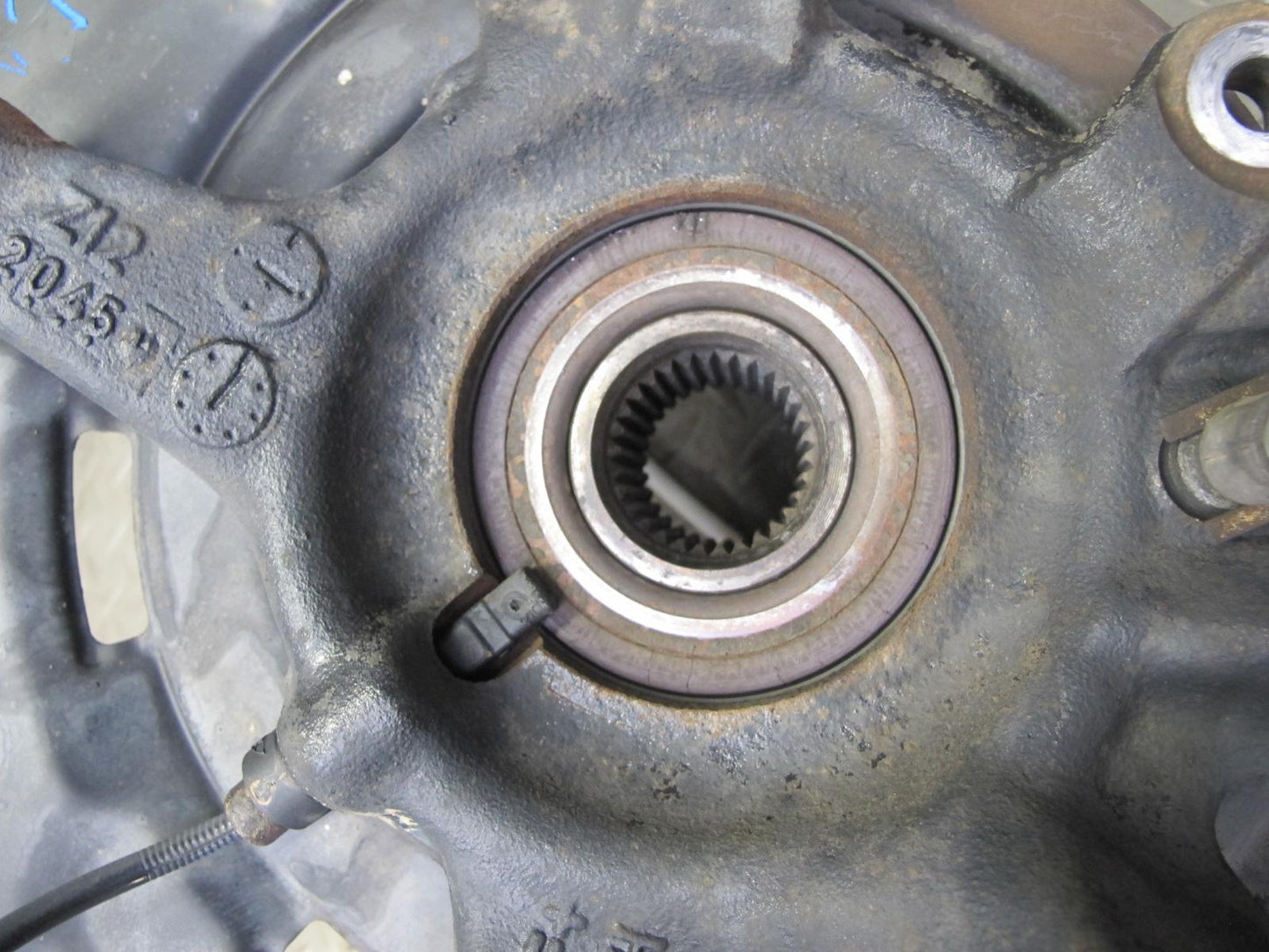 08-13 BMW E82 E88 135i RWD Rear Left Spindle Knuckle Wheel Hub Bearing OEM