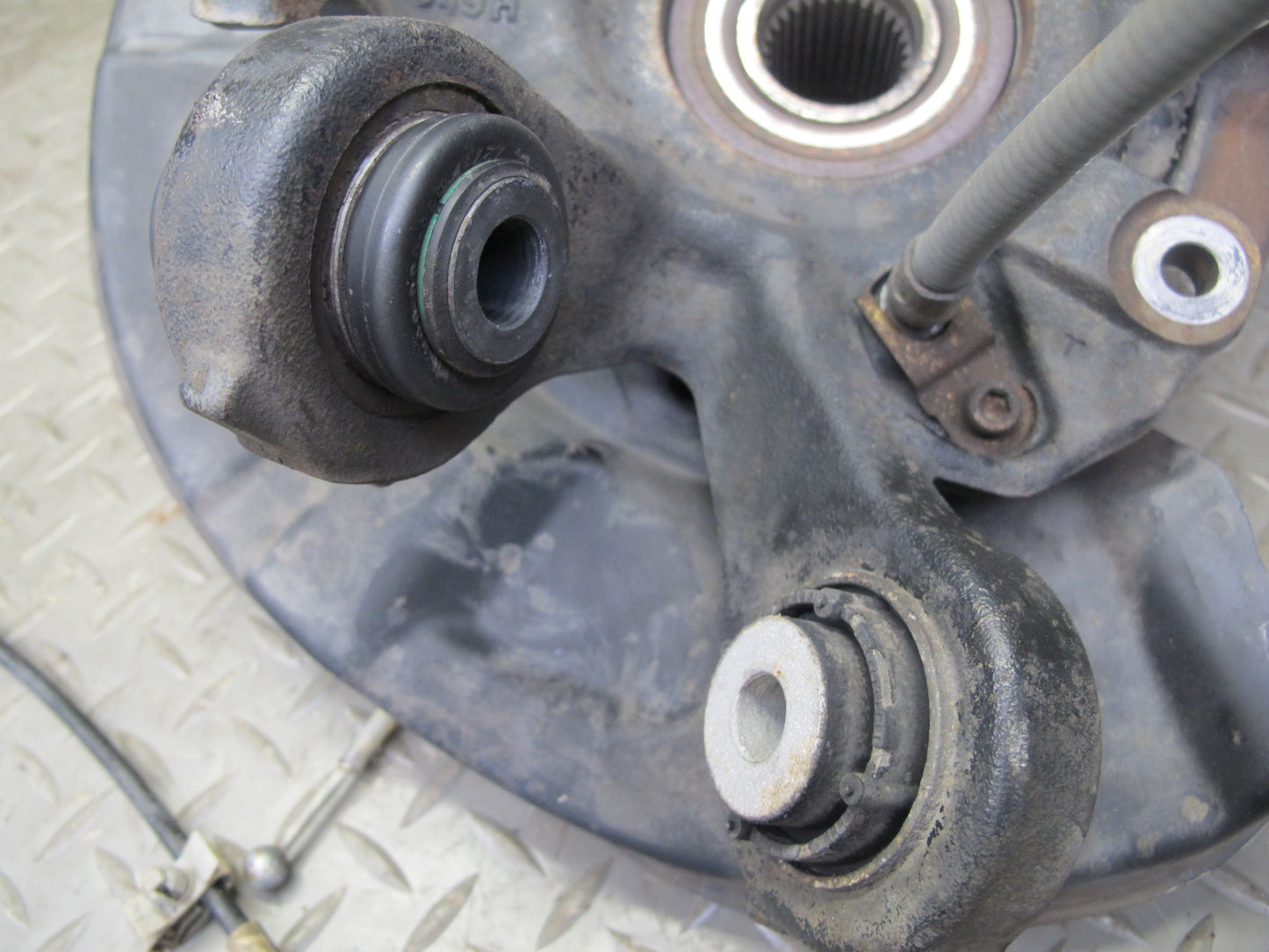 08-13 BMW E82 E88 135i RWD Rear Left Spindle Knuckle Wheel Hub Bearing OEM