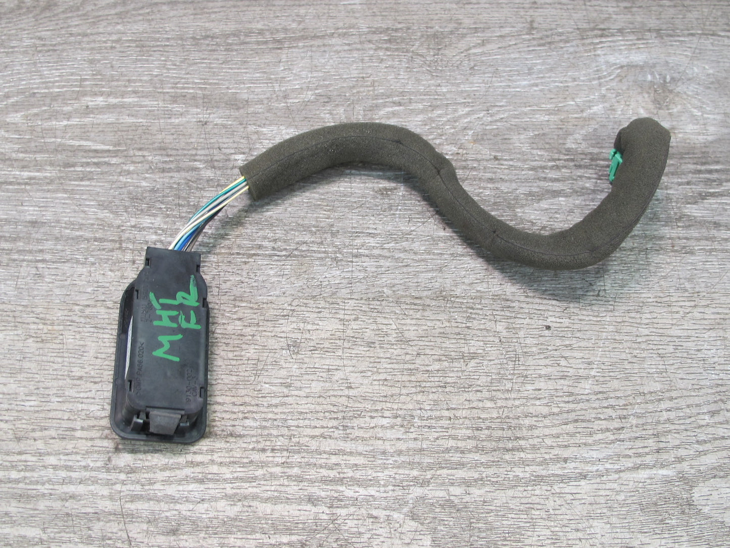 2003-2004 Hummer H2 Front Right Side Heated Seat Heater Switch 15117124