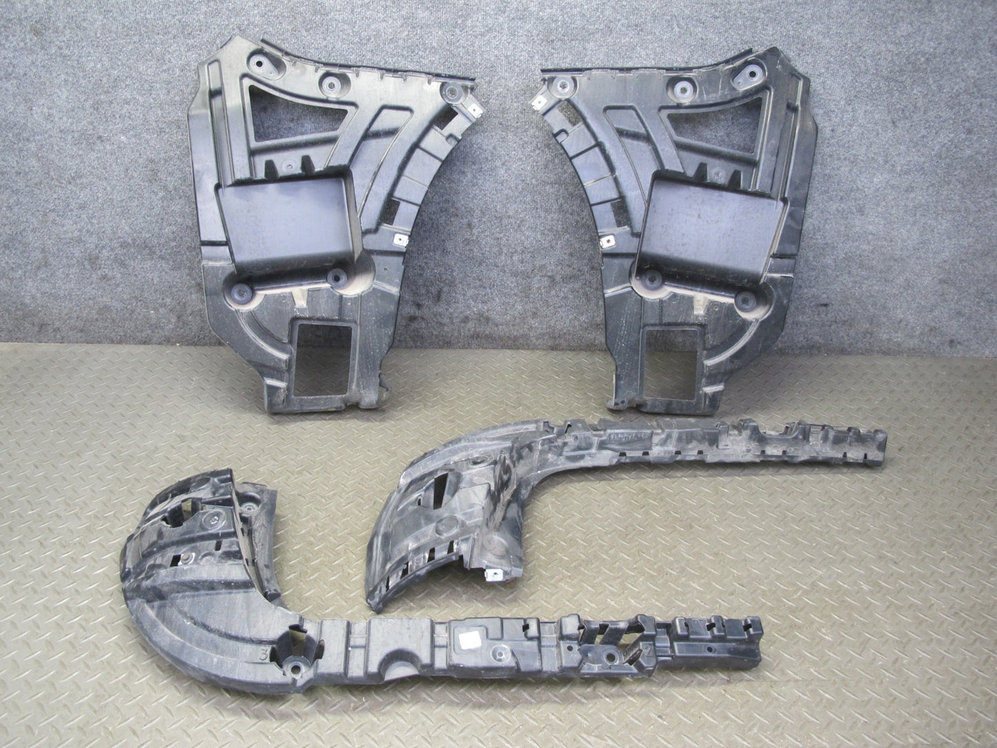 11-14 BMW F25 X3 Set of 4 Rear Left & Right Bumper Mount Bracket Support OEM