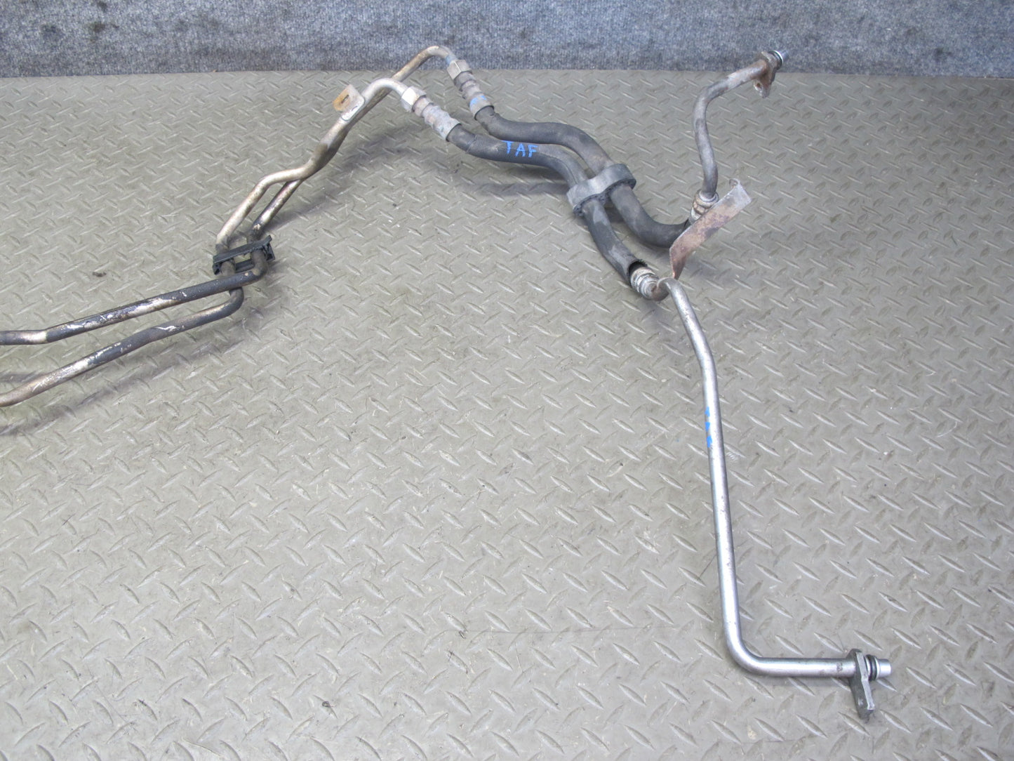 13-16 Audi S4 B8 Automatic Transmission Oil Cooler Hose Pipe Line Set OEM