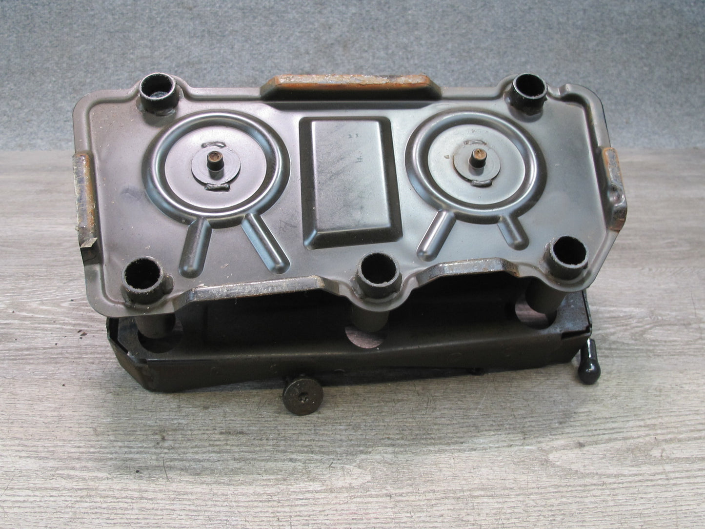 01-06 BMW E46 330ci Convertible Battery Tray Vibration Absorber Bracket Assy OEM