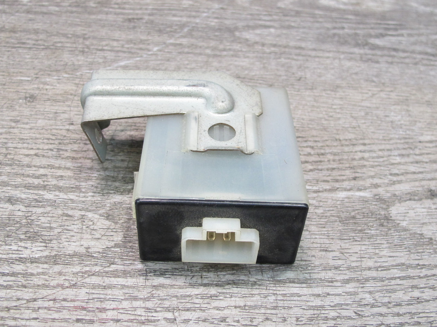90-96 Nissan Z32 300ZX Antenna Relay Control Module Unit OEM