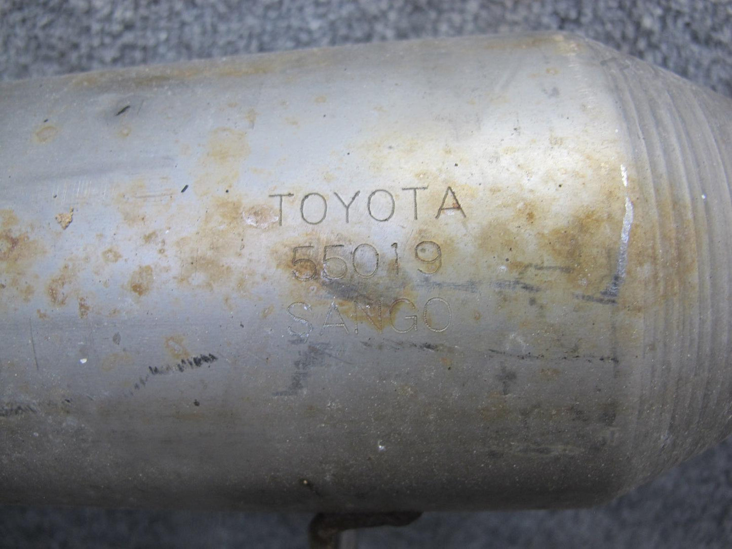 02-10 Lexus Z40 SC430 Center Exhaust Pipe OEM