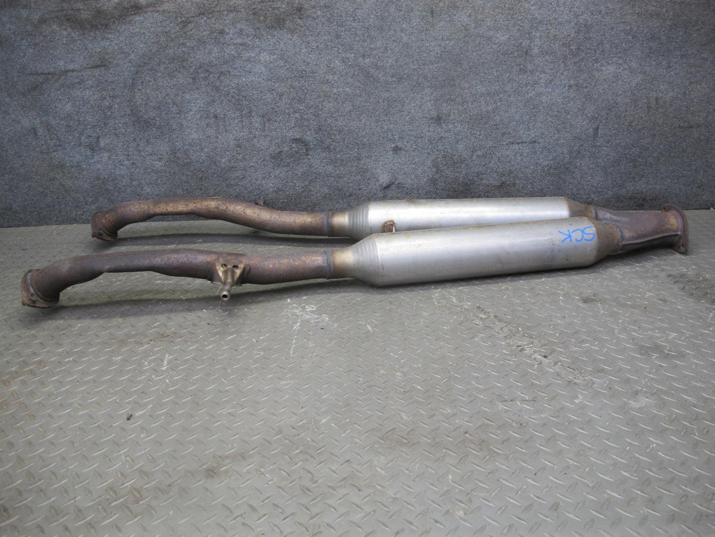 02-10 Lexus Z40 SC430 Center Exhaust Pipe OEM