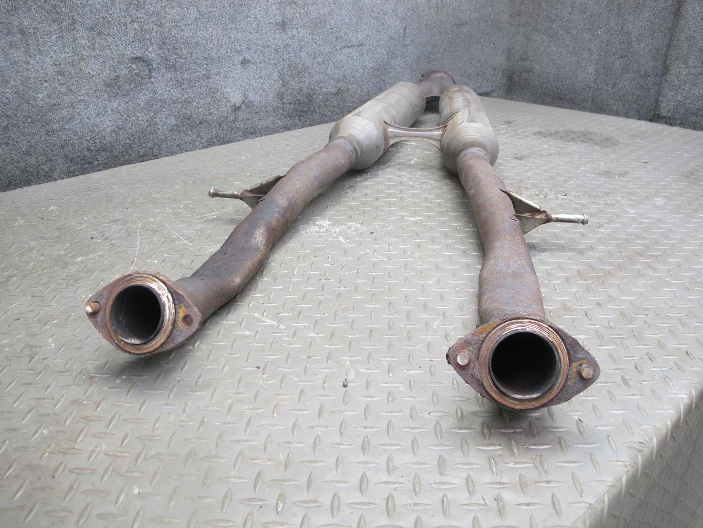 02-10 Lexus Z40 SC430 Center Exhaust Pipe OEM