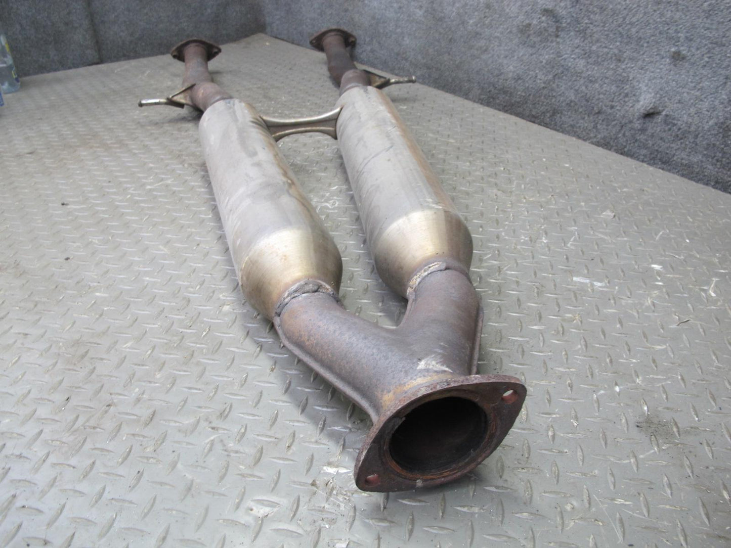 02-10 Lexus Z40 SC430 Center Exhaust Pipe OEM