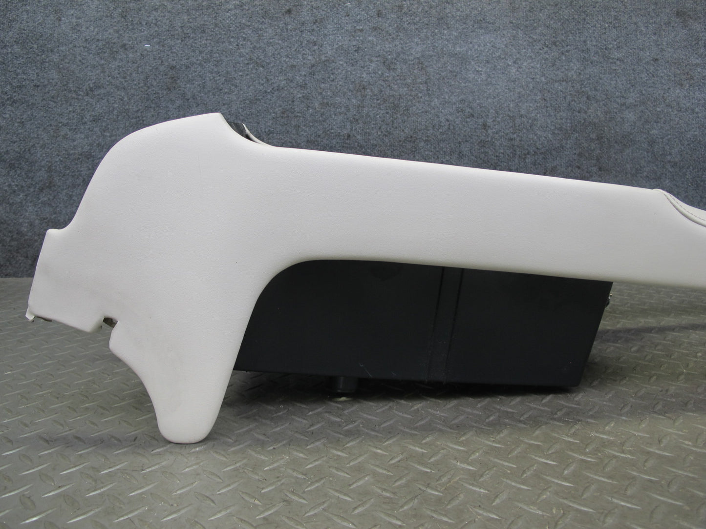 02-04 Lexus SC430 Front Center Console Trim Cover Panel w Compartment Ecru OEM