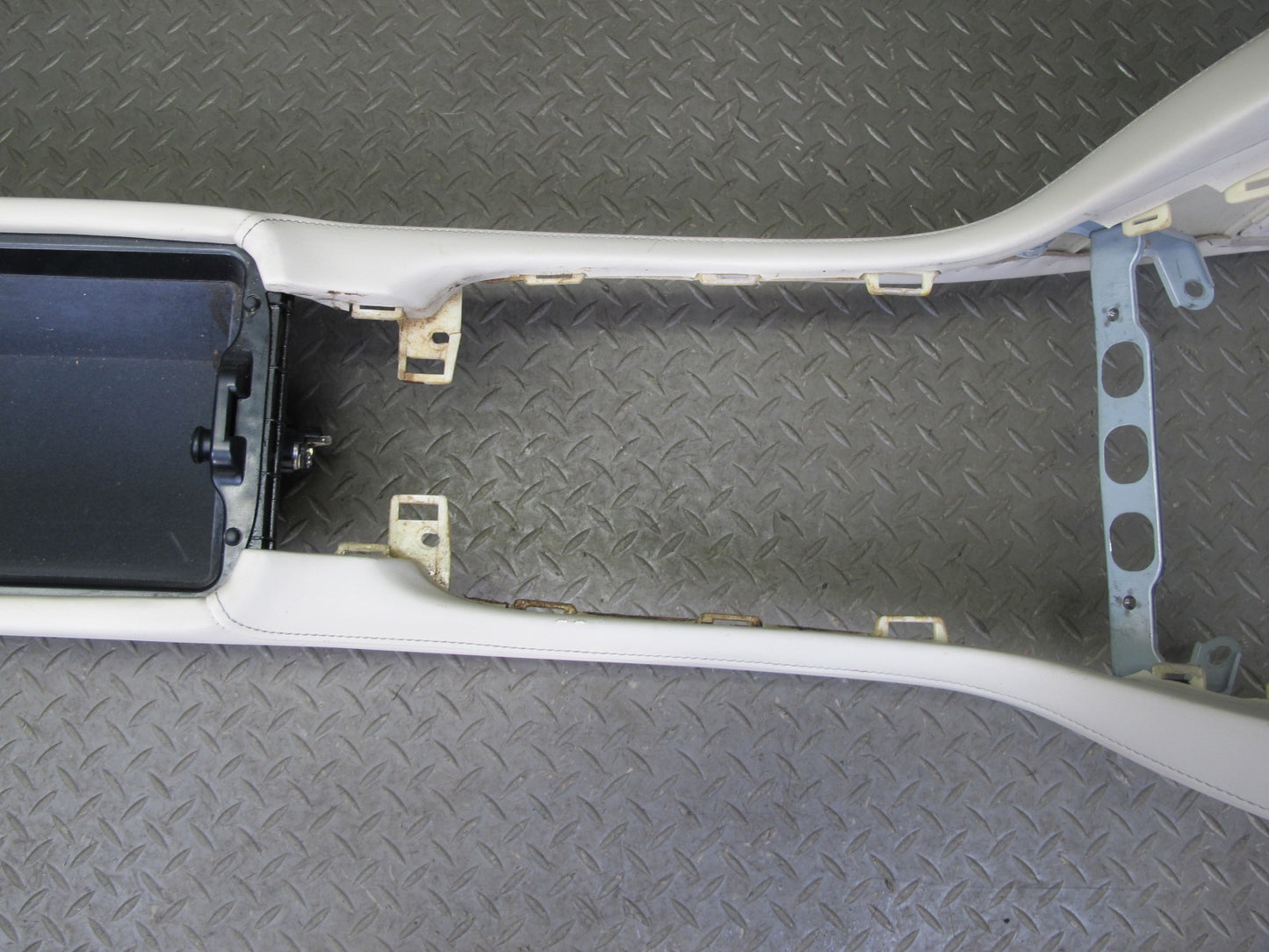 02-04 Lexus SC430 Front Center Console Trim Cover Panel w Compartment Ecru OEM