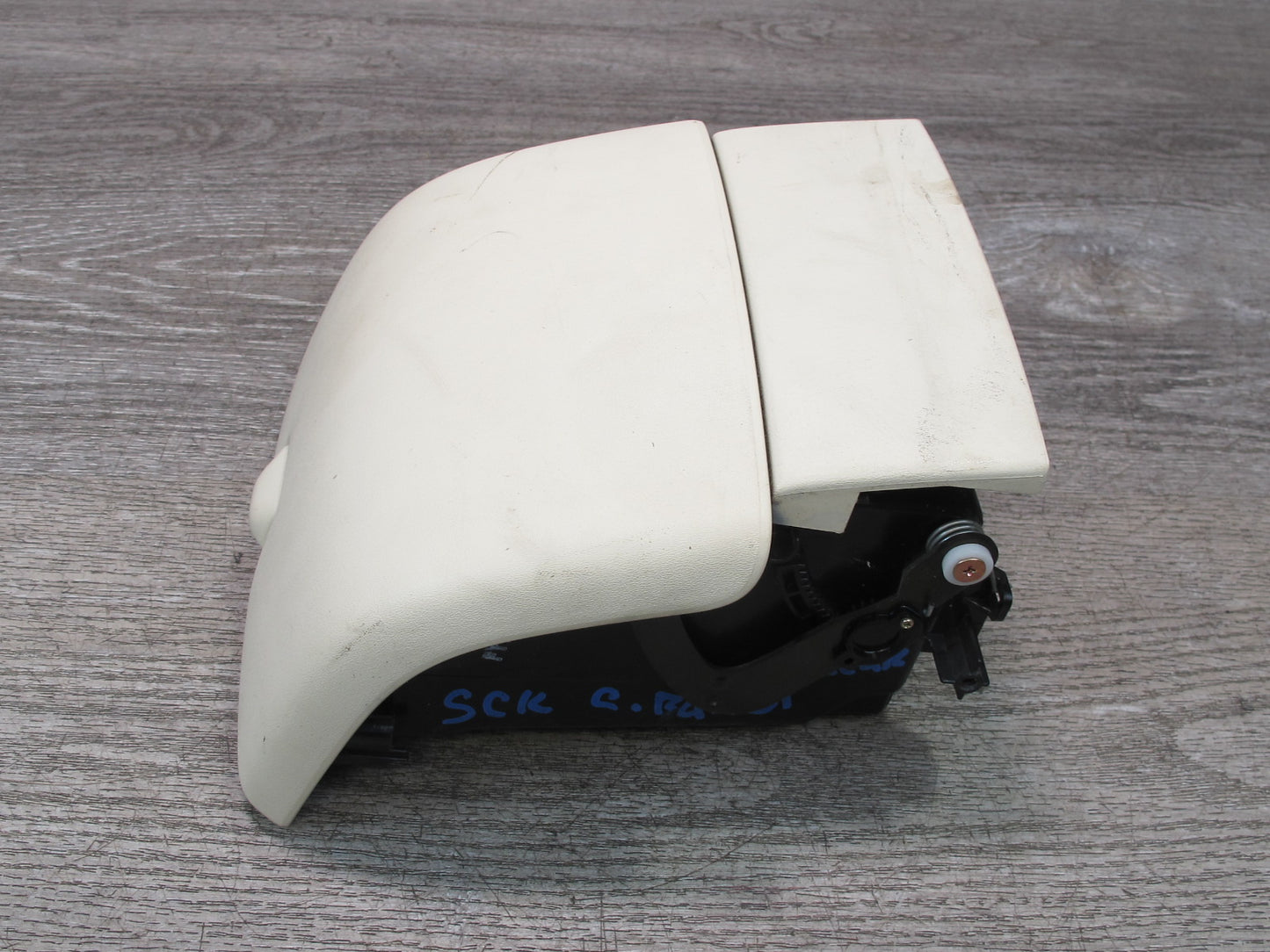 02-08 Lexus SC430 Rear Center Console Compartment Storage Ecru OEM