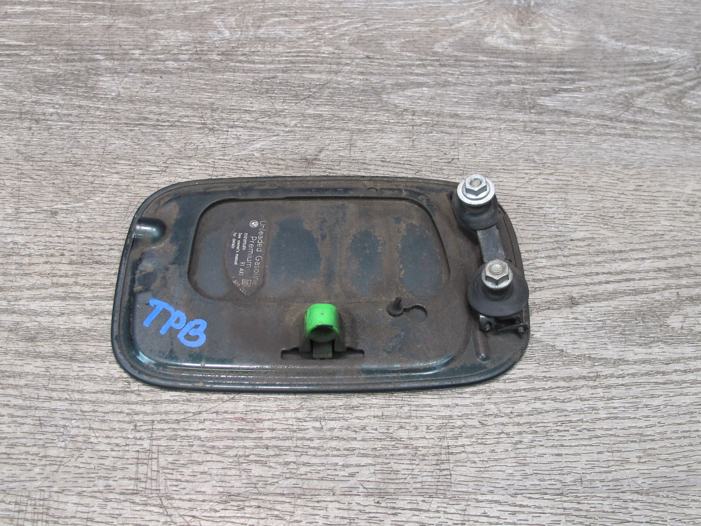 01-06 BMW E46 330ci Convertible Fuel Tank Filler Door Lid Cover Oxford Green OEM