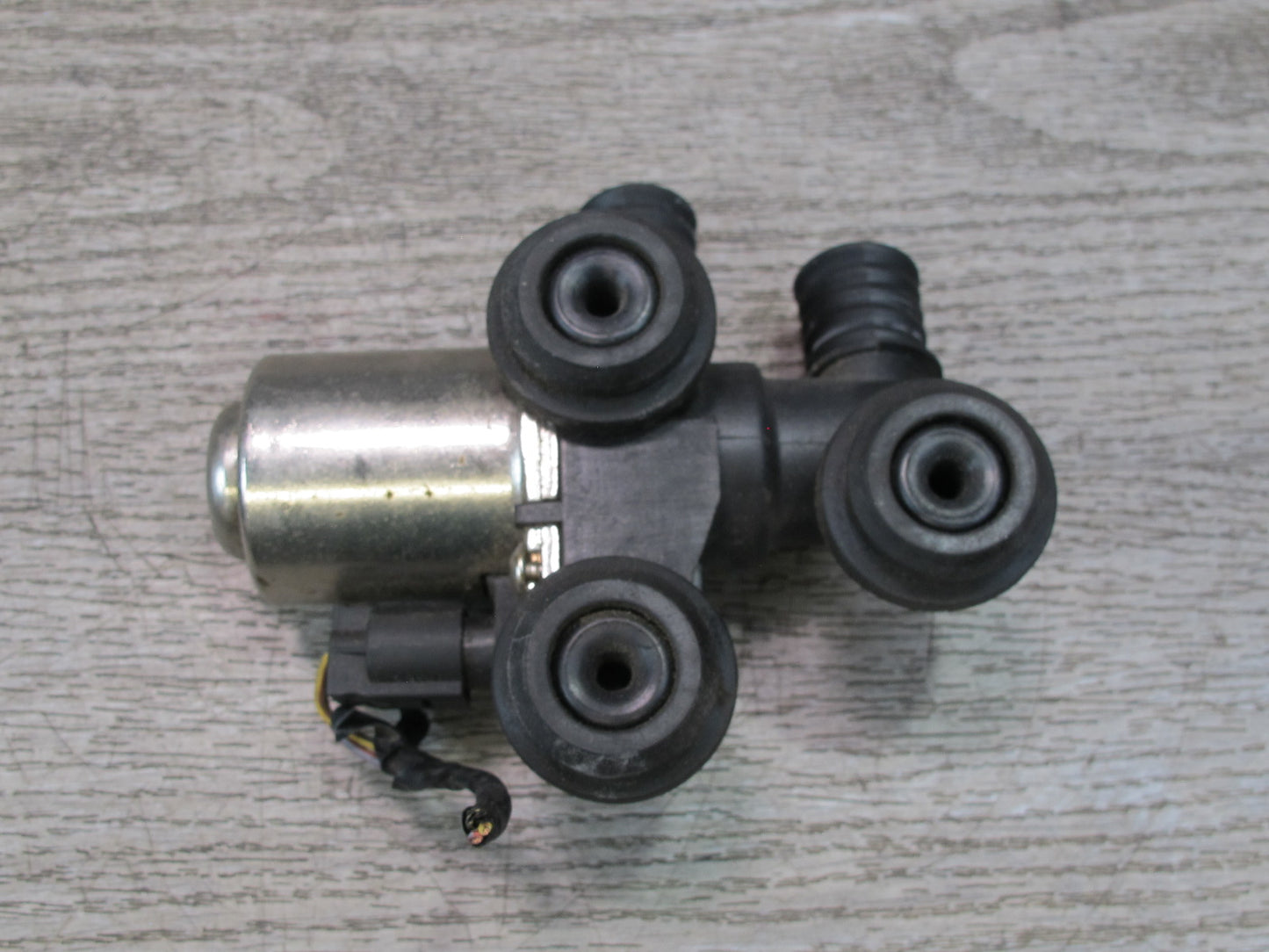 01-06 BMW E46 330CI Heater Control Coolant Water Valve Pump Febi