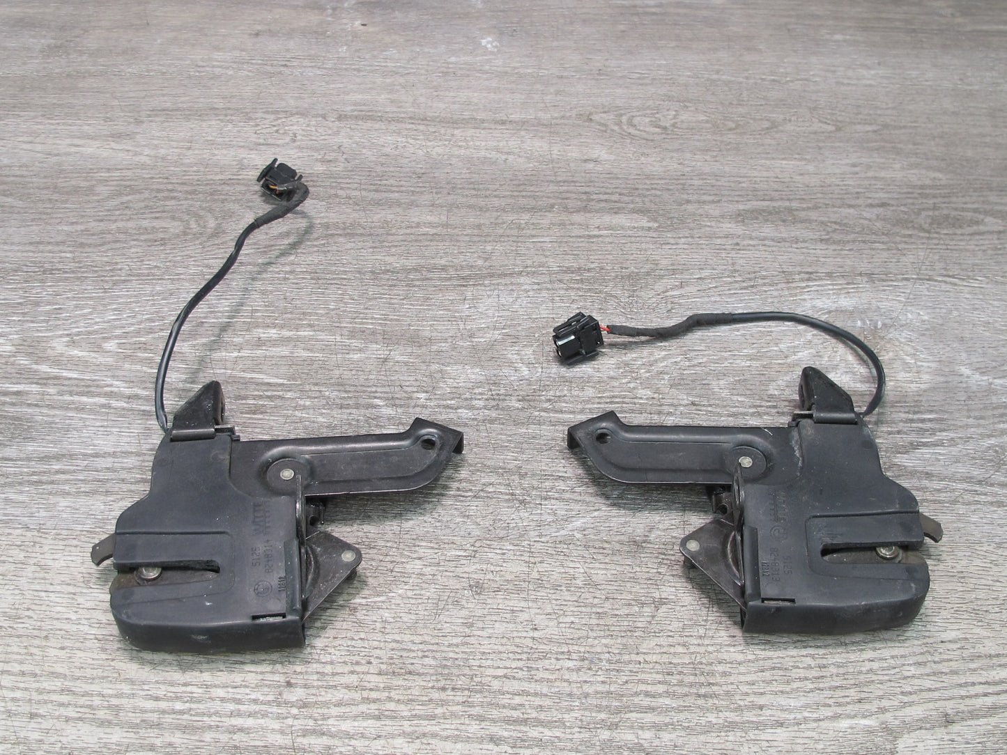 01-06 BMW E46 330CI Convertible Set of 2 Rear Folding TOP Roof Lock Latch OEM