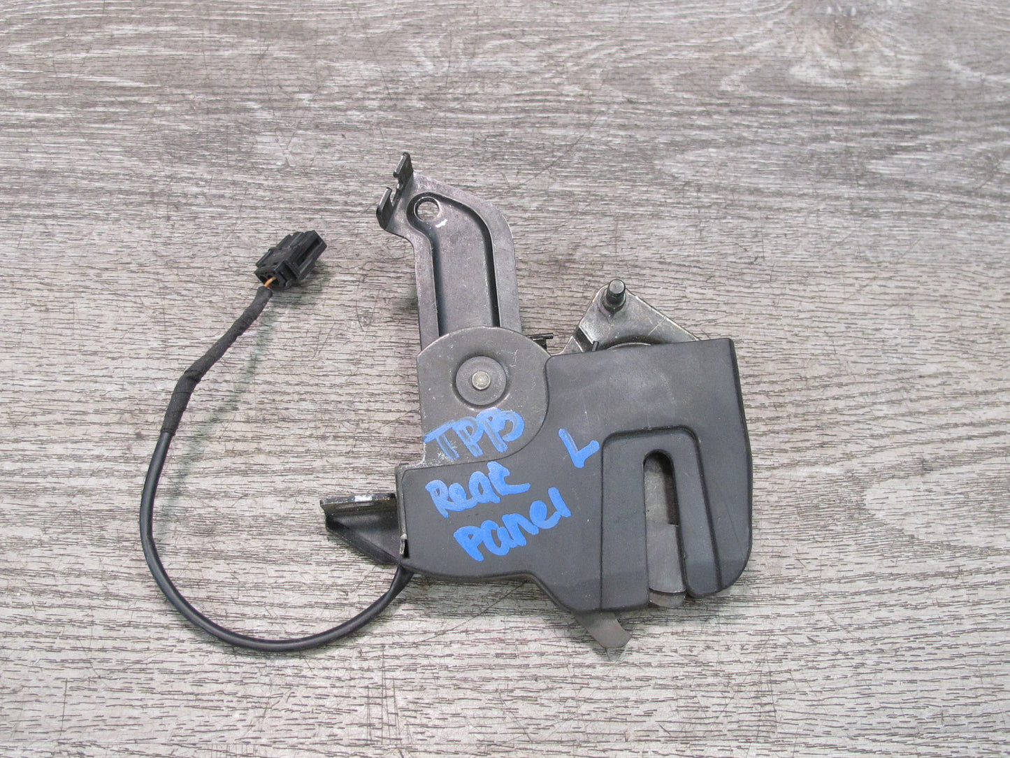 01-06 BMW E46 330CI Convertible Set of 2 Rear Folding TOP Roof Lock Latch OEM