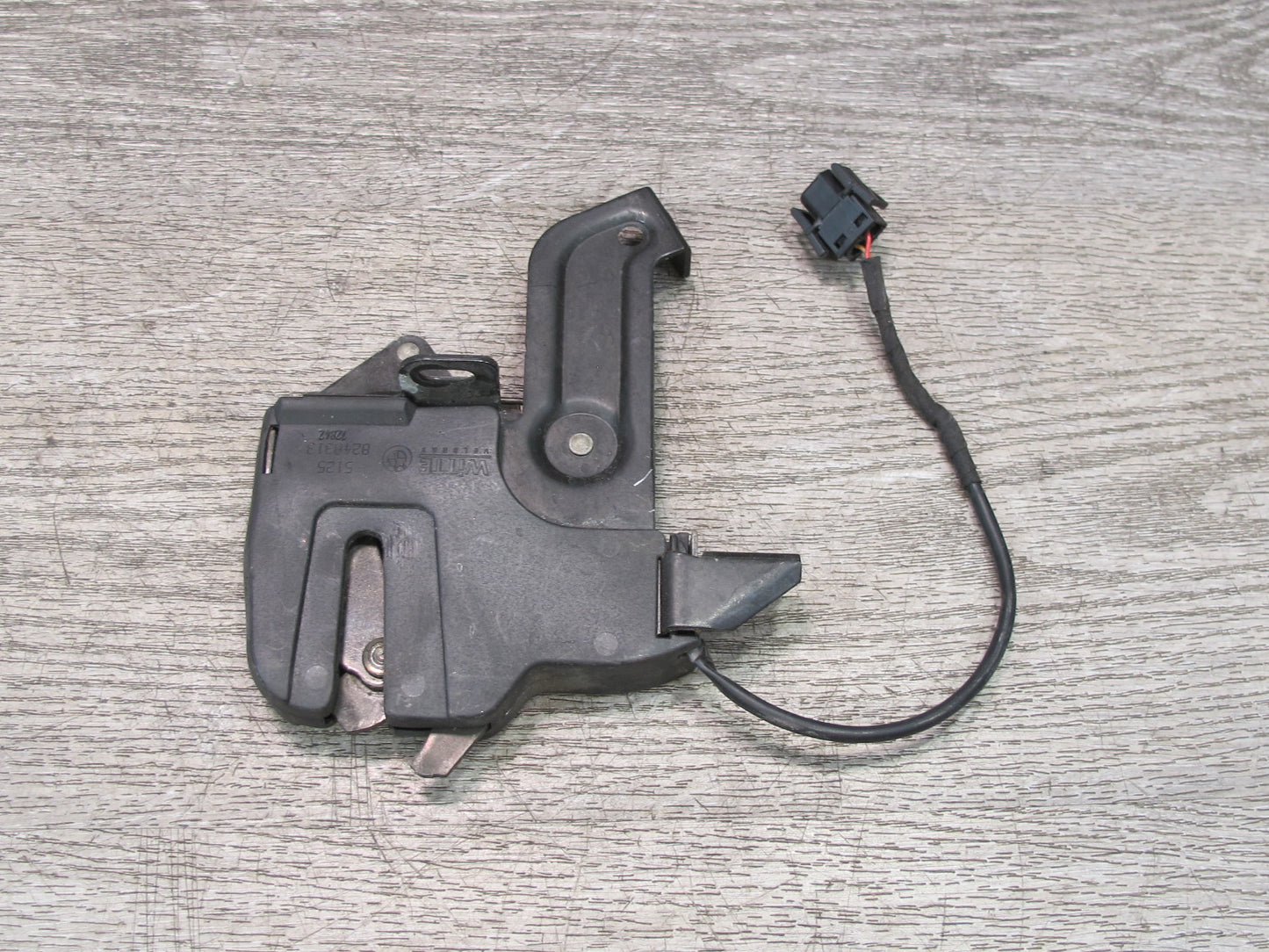01-06 BMW E46 330CI Convertible Set of 2 Rear Folding TOP Roof Lock Latch OEM