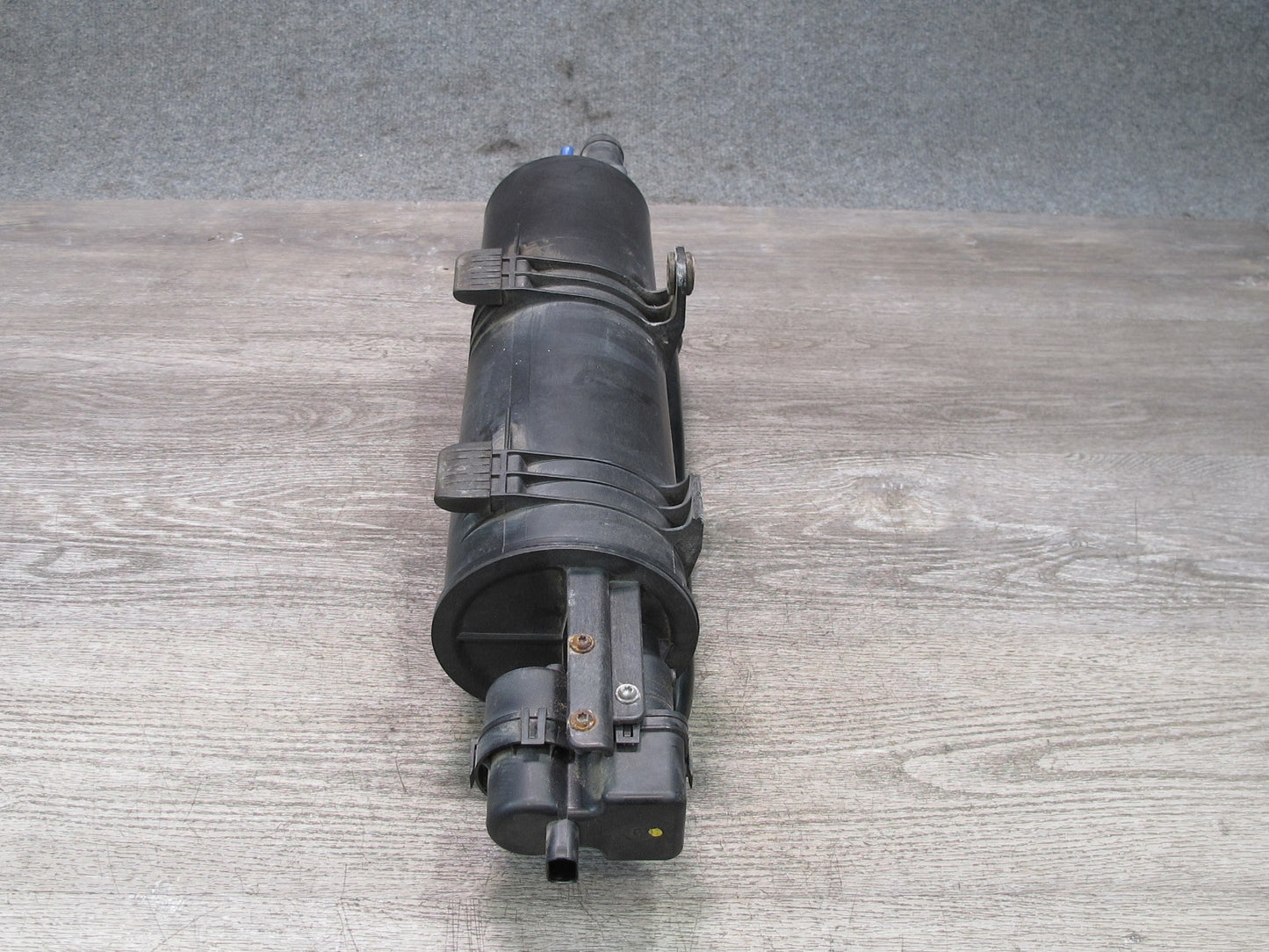 01-06 BMW E46 330ci M54 Fuel Evap Vapor Charcoal Canister w Leak Pump Assy OEM