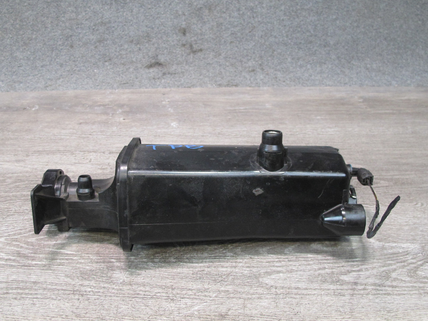 01-06 BMW E46 330ci Engine Coolant Expansion Reservoir Behr