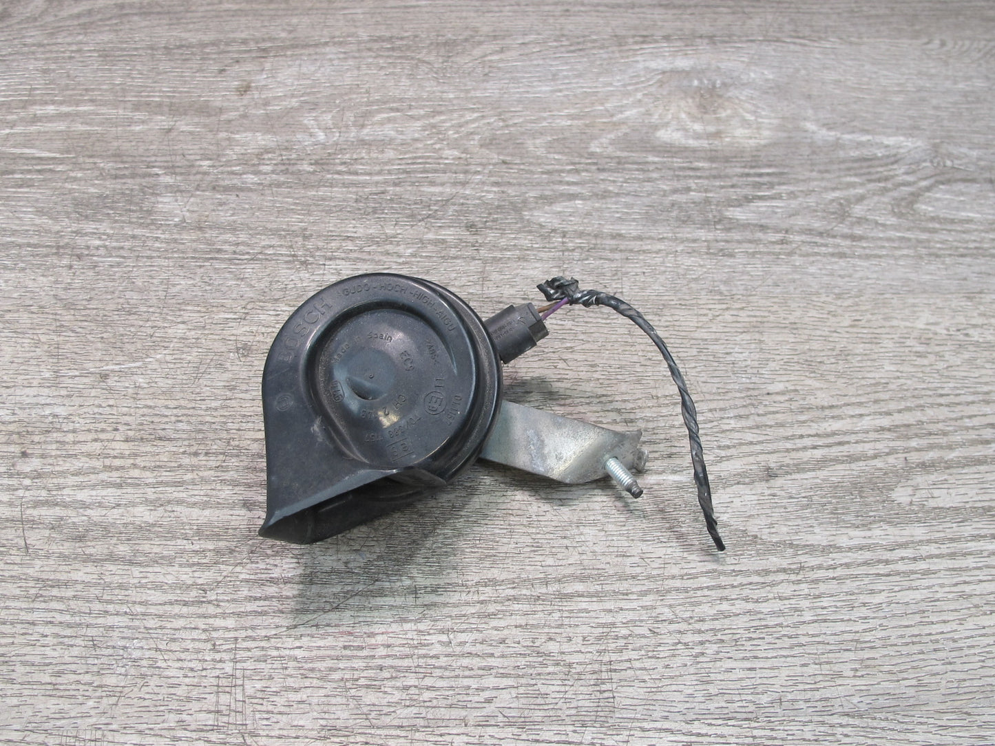 01-06 BMW E46 330CI Set of 2 High & Low Tone Note Pitch Horn Signal OEM